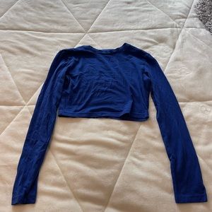 women’s cropped long sleeve
